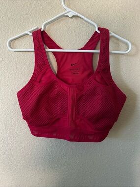 Nike Women's Red Front-Zip Support Sports Bra size XL/ NWOT 1175